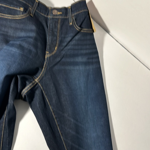 Levi’s Women’s 311 Shaping Skinny Jean - Picture 10 of 16